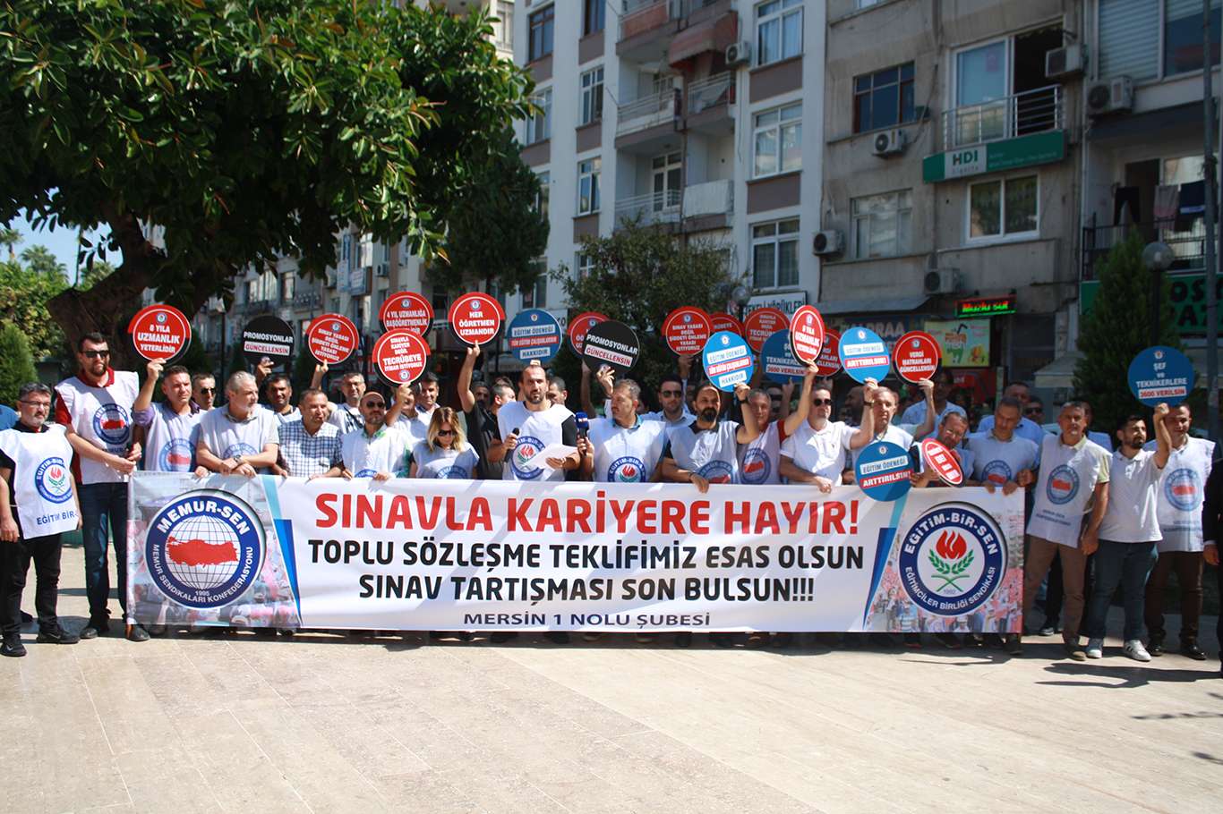 Eğitim Bir-Sen Mersin: Eğitimin sorunları göz ardı edilmemeli Eğitim Bir-Sen Mersin: Eğitimin sorunları göz ardı edilmemeli